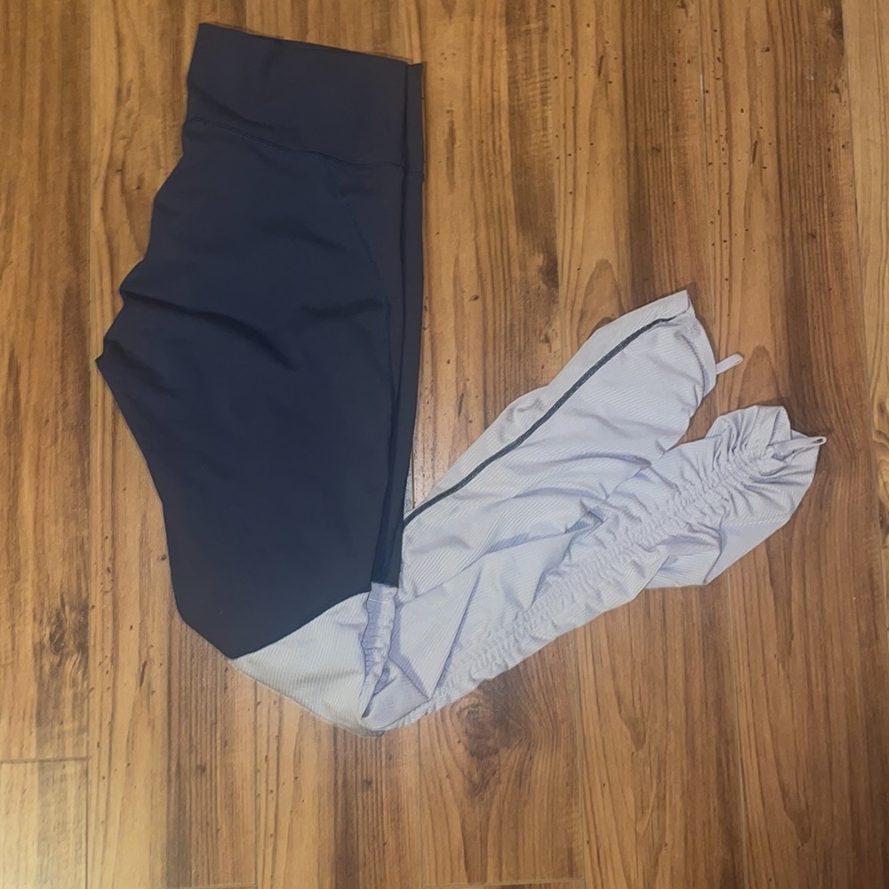 Fabletics Yoga two tone cute and comfy